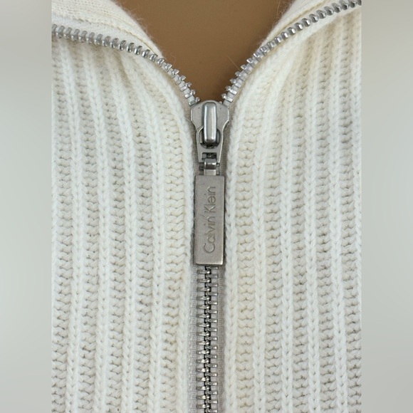 Calvin Klein Women's Faux Fur Collar, Long Sleeve Zip-up Sweater, Size Large - Picture 3 of 16